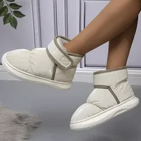 Bottes de neige imperméables en peluche épaisse pour femmes, optique coordonnante, coton astronomique, bottes de rinçage rembourrées, chaussures d'extérieur chaudes pour femmes, hiver, 2024 1